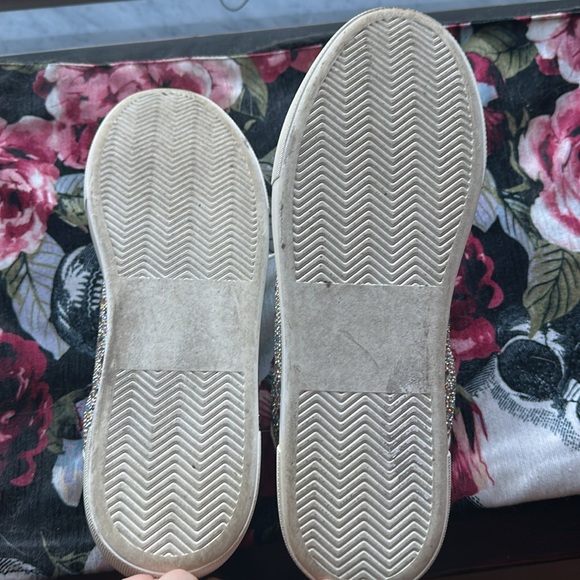 Betsey Johnson size 10 sparkly tennis shoes - Picture 6 of 8